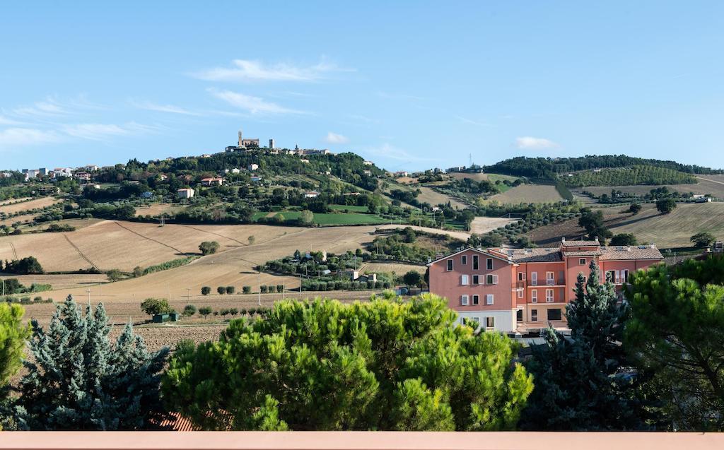 פוטנצה פיצ'נה Hotel Torresi מראה חיצוני תמונה